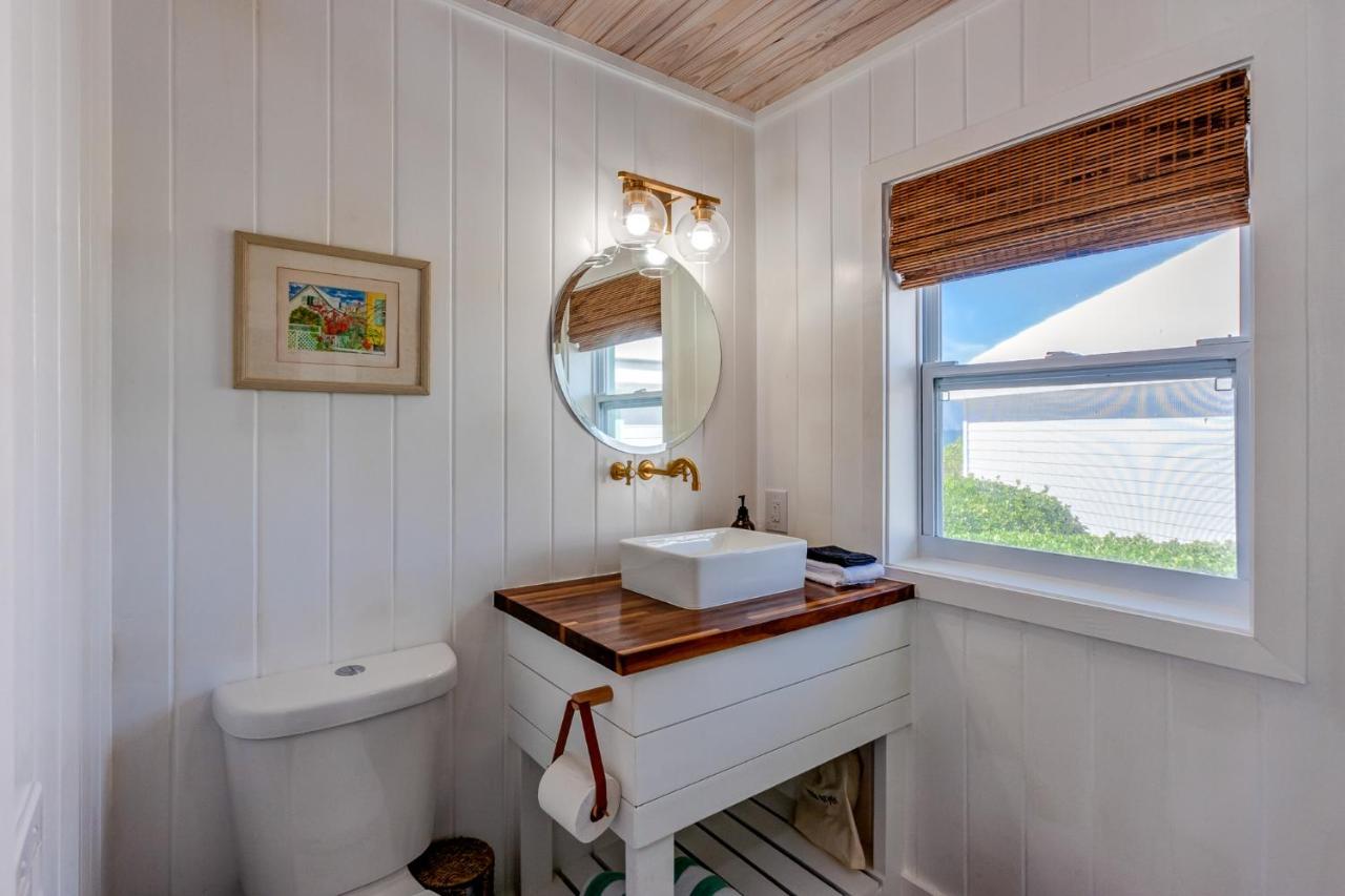 Отель Elbow Reef Hope Town Экстерьер фото